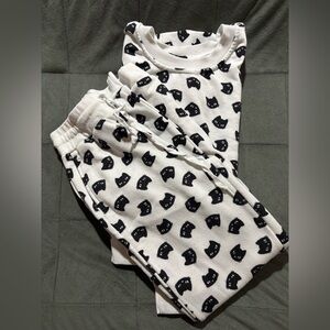 Kids White Cat Print Pajama Set - Playful Black Cat Design